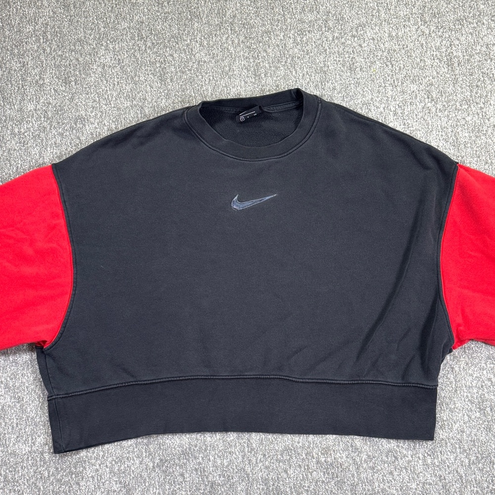 Nike Sportswear Center Swoosh Cropped Oversized Pullover Sweatshirt Women’s S - Picture 2 of 11